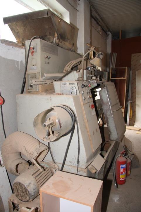 Dřevoobráběcí stroje-3